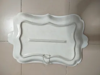 Bandeja de porcelana decorada