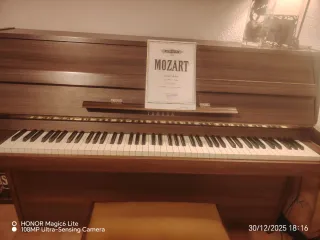 Piano Vertical Yamaha