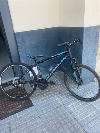 Bicicleta B-PRO Negra y Azul
