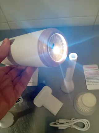 Aspirador de mano portátil y accesorios