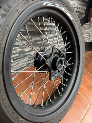 Ruedas KTM 690 SM / GasGas 700 LlantasHusqvarna701