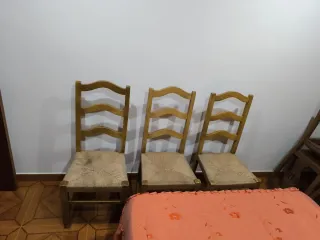 REGALO 4 Sillas de mimbre y madera EN REINOSA