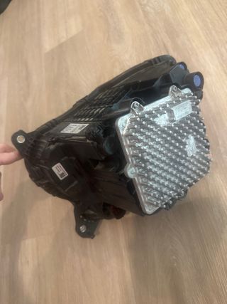 Faro Delantero Derecho Land Rover Defender 2024