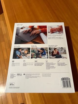 Custodia con tastiera Logitech Combo Touch per iPad 10ª Gen