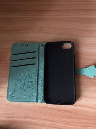 Cover iPhone 8 con disegni di animali