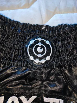 Pantalones Muay Thai Fluory Negros