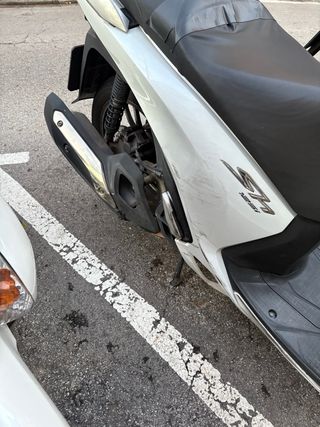 Honda SH 125 accidentada