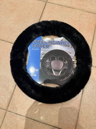 Coprivolante auto nero fluffy