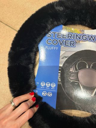 Coprivolante auto nero fluffy