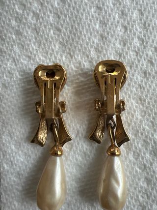 Pendientes Corazón Perla y Esmeralda Dorados