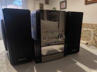 Mini cadena Panasonic CD