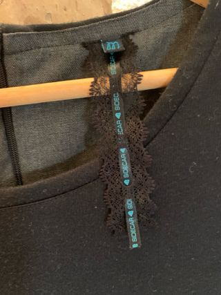 Vestido negro y gris sin mangas