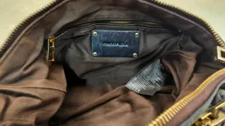 Bolso Piel negro de Bimba y Lola original.