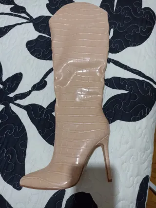 Botas altas beige sin estrenar