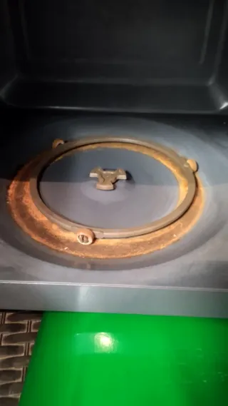 Microondas Taurus Plata