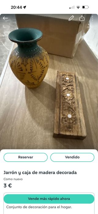 Jarrón y caja de madera decorada