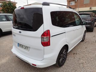 Ford Tourneo Courier 2021