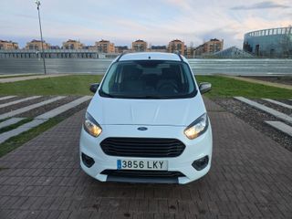 Ford Tourneo Courier 2021