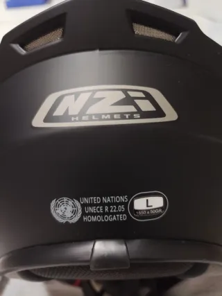 Casco de moto Nzi Negro Mate