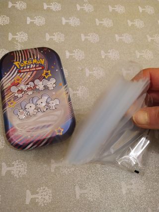 Mini Tin Pokemon+sleeves in regalo