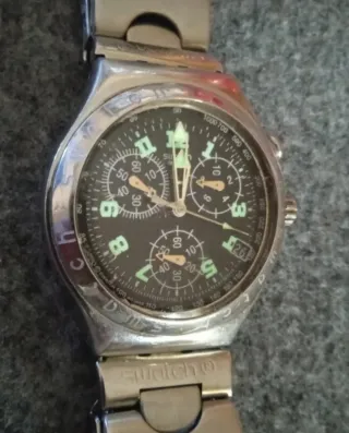 Reloj Swatch Cadmos Cronógrafo Negro