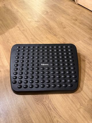Reposapiés Fellowes Negro