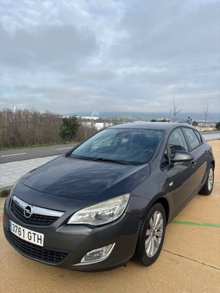 Opel Astra 2010