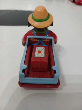 Coche antiguo Don Pin Pon