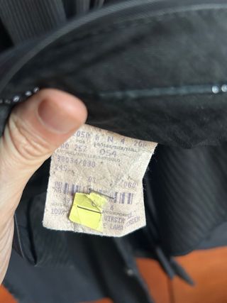 Traje Hugo Boss Rayas Negras Talla 54