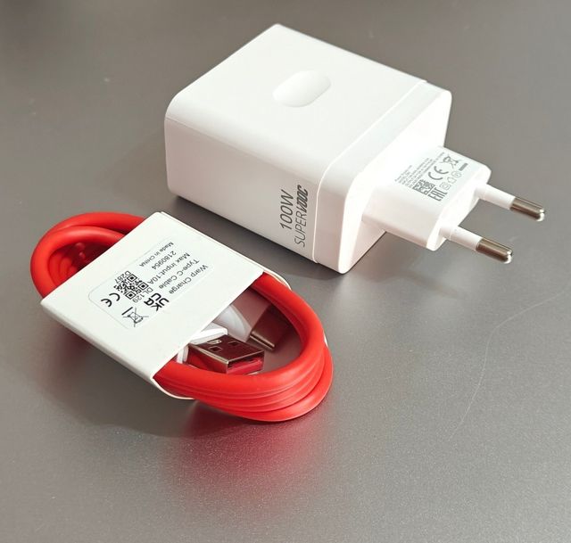 Caricabatterie 100W Realme compatibile SuperVOOC + Cavo