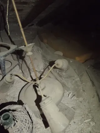 Botella antigua de cristal verde