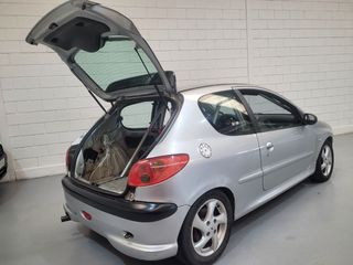 Peugeot 206 2003