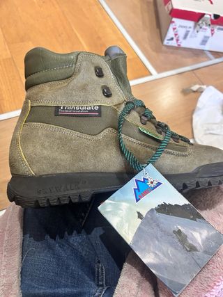 Botas de montaña Kamet T39 nuevas