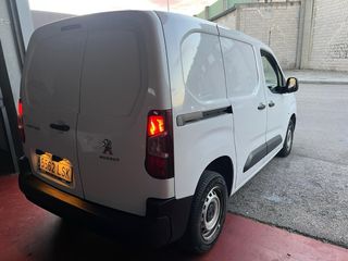 Peugeot Partner 2021