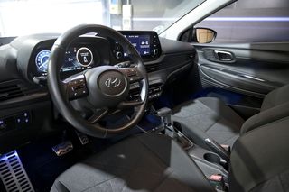 Hyundai Bayon   1.0 TGDI 74kW 100CV 48V Tecno DCT