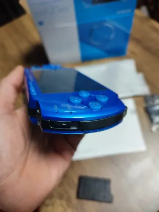 PSP Slim 3004 Blu Vibrante