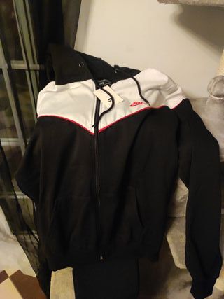 Chándal Negro y Blanco
