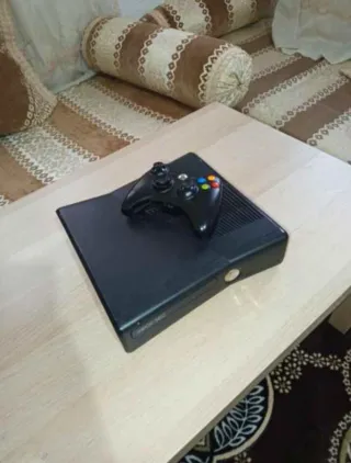 Xbox 360 Slim Negra