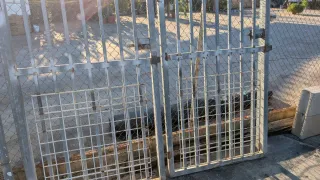 Puertas metálicas con marco