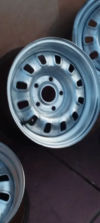 Ford Mustang llantas.