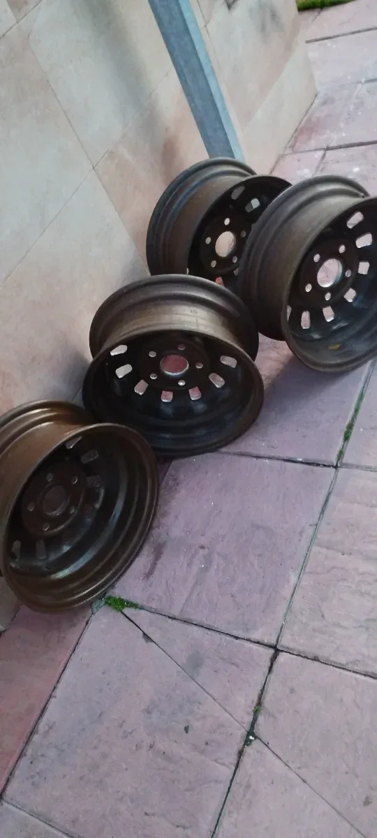 Ford Mustang llantas.
