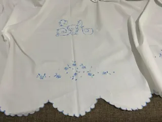 Sábana antigua de cama 1.50 Mide 2.60 x 2.30