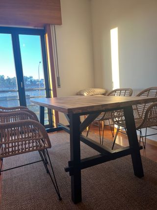 Mesa Ikea Skogsta y 4 Sillas Sklum