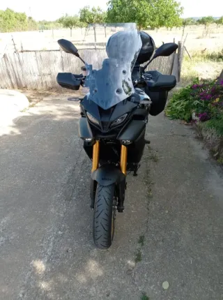 Yamaha Tracer 9 GT Negra
