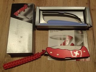 Victorinox Hunter Pro Alox Rosso