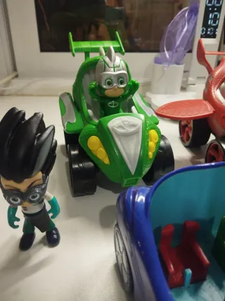 PJ Masks Figuras y Coches Variados