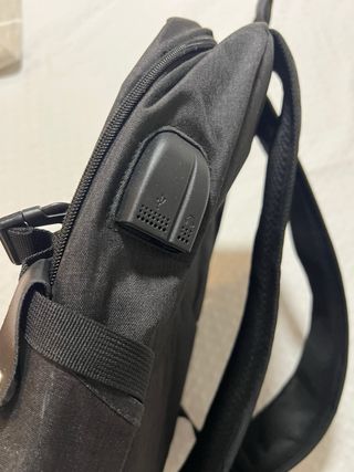 Mochila portátil 15,6” antirrobo con USB – sin uso
