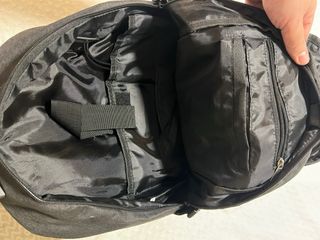 Mochila portátil 15,6” antirrobo con USB – sin uso