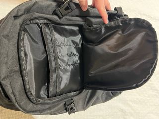 Mochila portátil 15,6” antirrobo con USB – sin uso