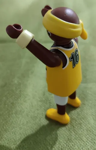 Playmobil Baloncestista Nº 16